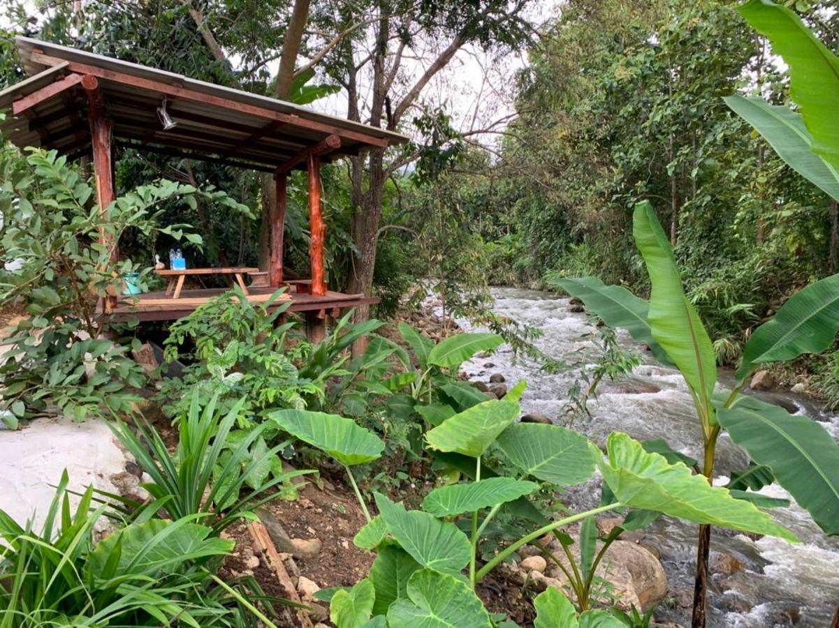 Huean Him Pan Homestay เฮือนฮิมปานโฮมสเตย์ Ban Mae Pan Exterior foto